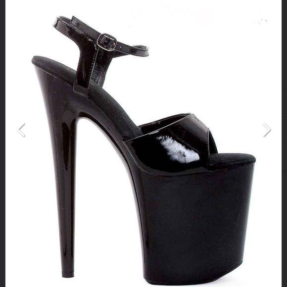 Elegant Black Exotic Platform Heels - Picture 1 of 4
